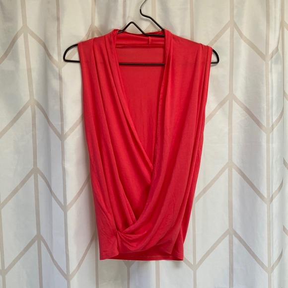 Stretchy wrap top - Picture 1 of 4